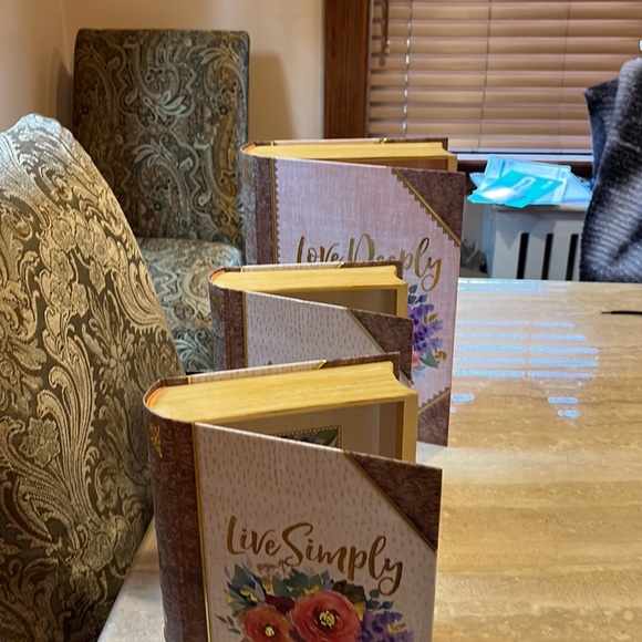 Fake Book Box, it looks like real books used for storage or decoration. - Picture 8 of 14